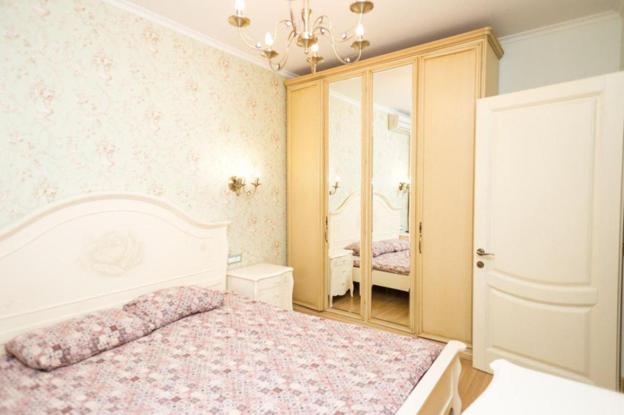 Provence Deribasivska Apartment Odesa Exterior photo